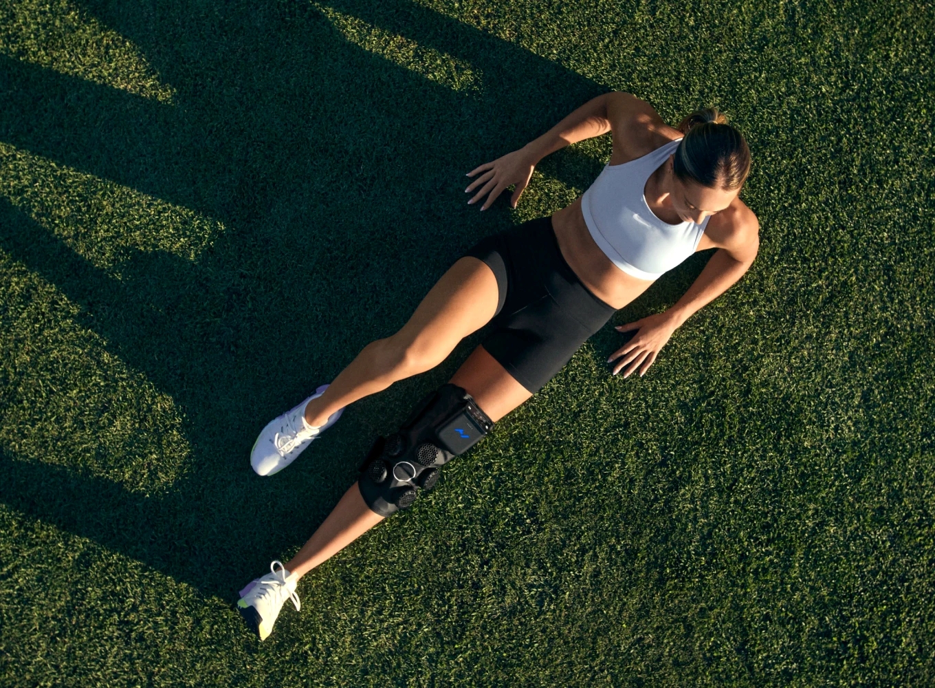 Hyperice Contrast 2 Knee Akıllı Diz Kontrast Terapi ve Kompresyon Cihazı - Görsel 6