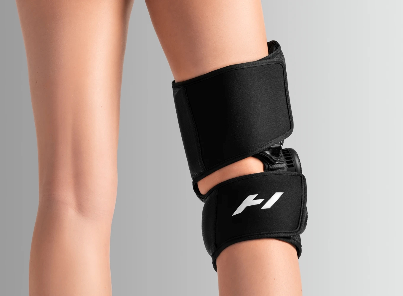 Hyperice Contrast 2 Knee Akıllı Diz Kontrast Terapi ve Kompresyon Cihazı - Görsel 4