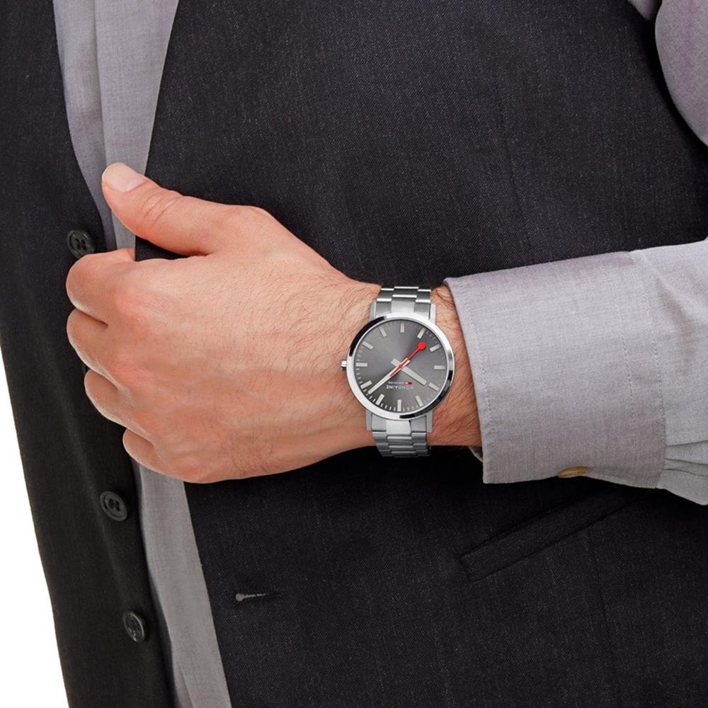 MONDAINE CLASSIC A660.30360.81SBJ Erkek Kol Saati - Görsel 2