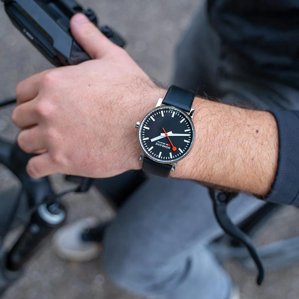 MONDAINE EVO2 MSE.43120.LB Erkek Kol Saati - Görsel 3