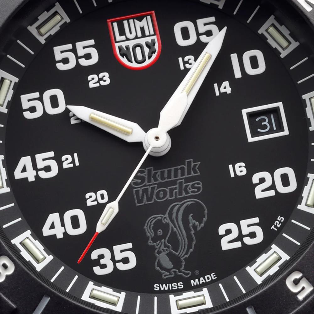 Luminox XA.6442.H F-117 Nighthawk® x Skunk Works® 6440 Serisi Erkek Kol Saati - Görsel 3