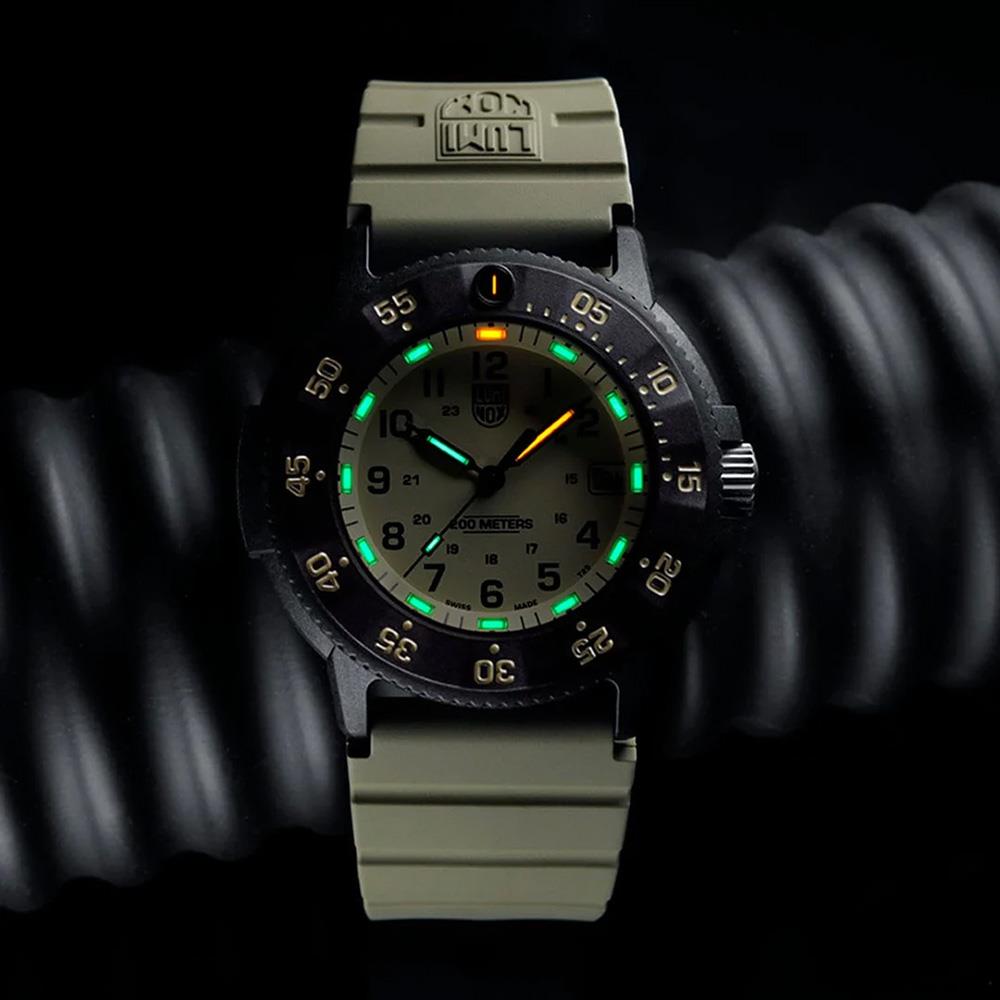 XS.3010.EVO.S ORIGINAL NAVY SEAL 3000 Serisi Erkek Kol Saati - Görsel 4