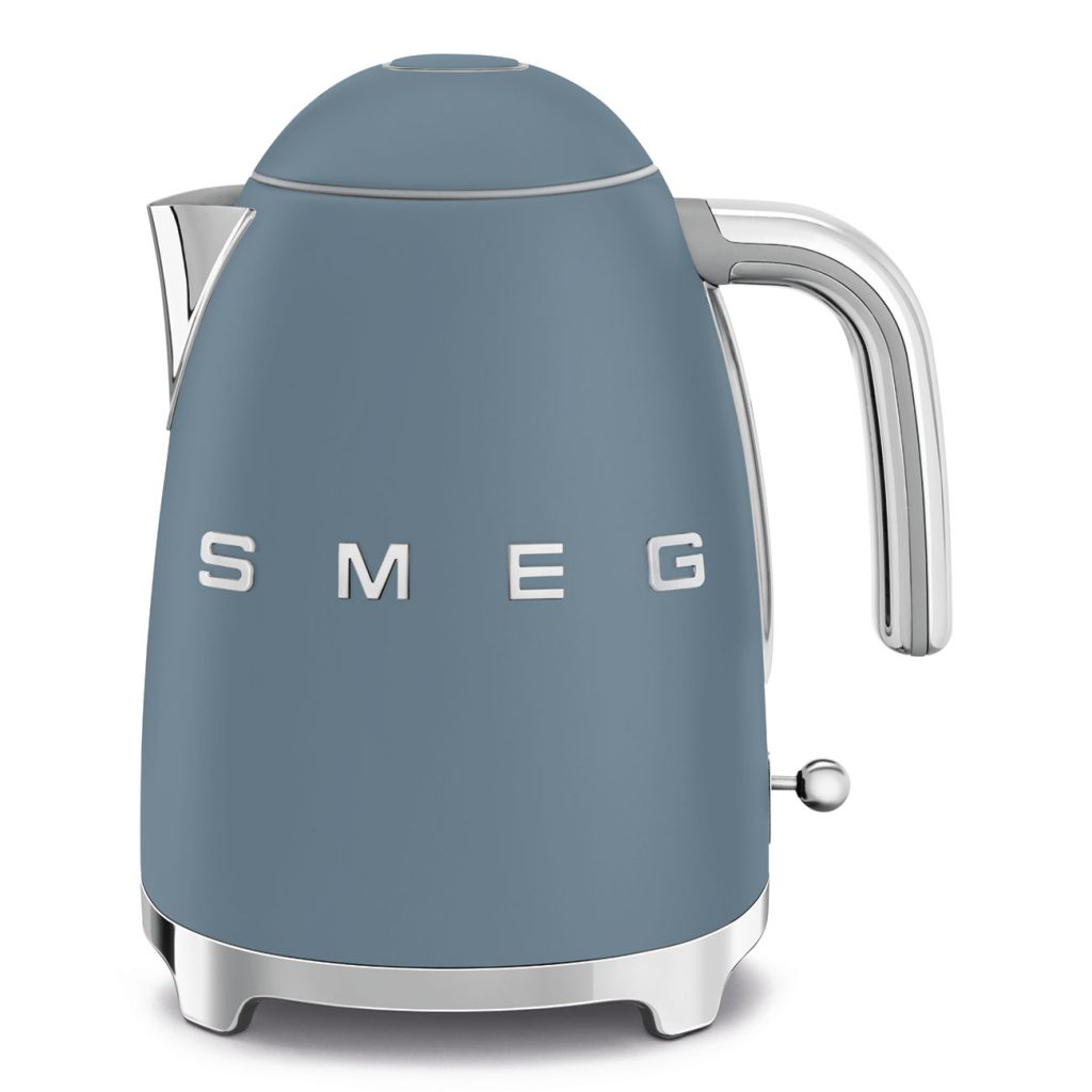 Smeg Standart Kettle (1.7 Litre) - Mat Storm Blue