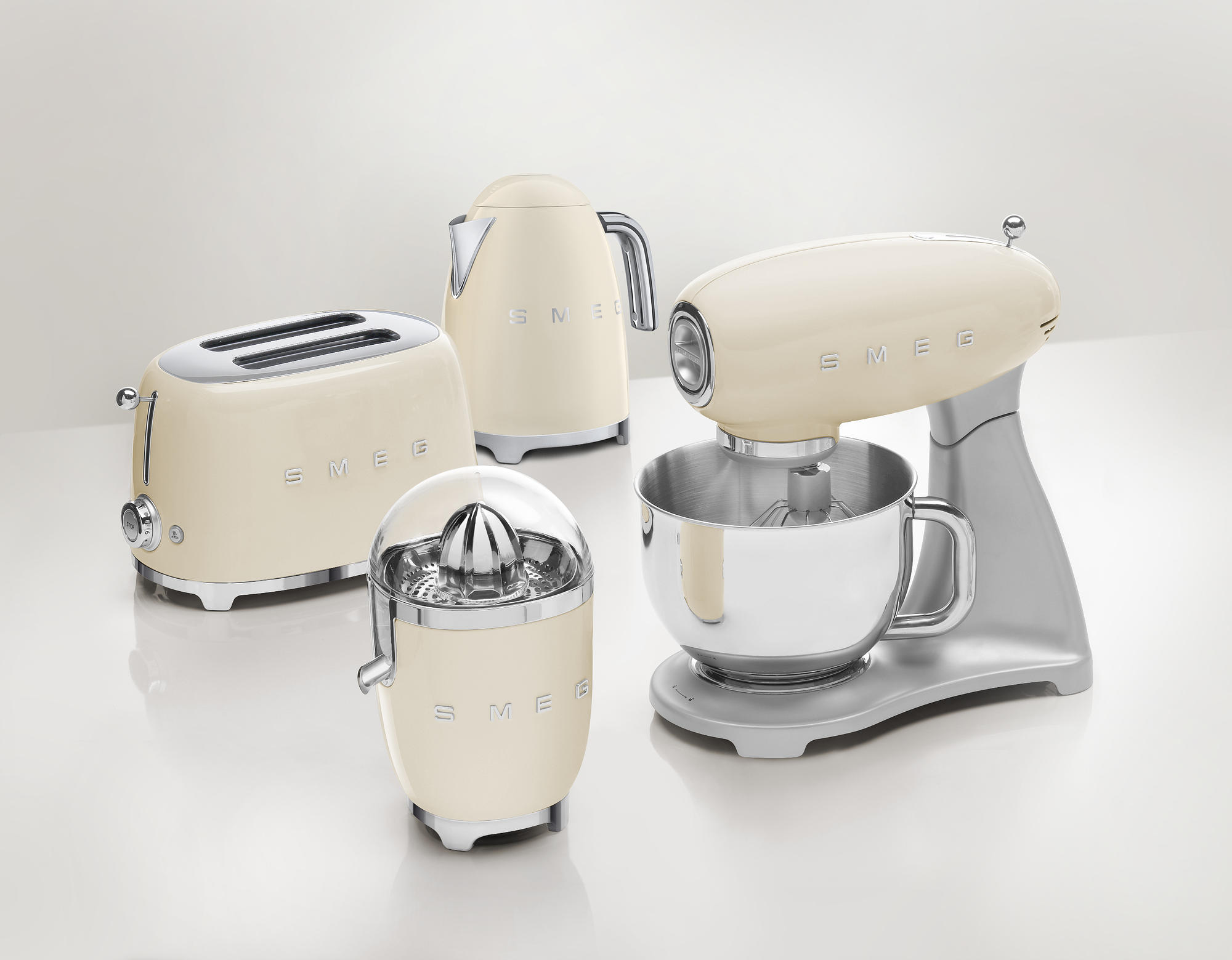 Smeg Standart Narenciye Sıkacağı (70W) - Krem - Görsel 5